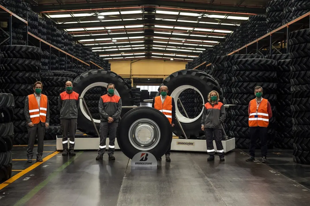 Archivo - Foto en la f&aacute;brica Bridgestone de Puente San Miguel