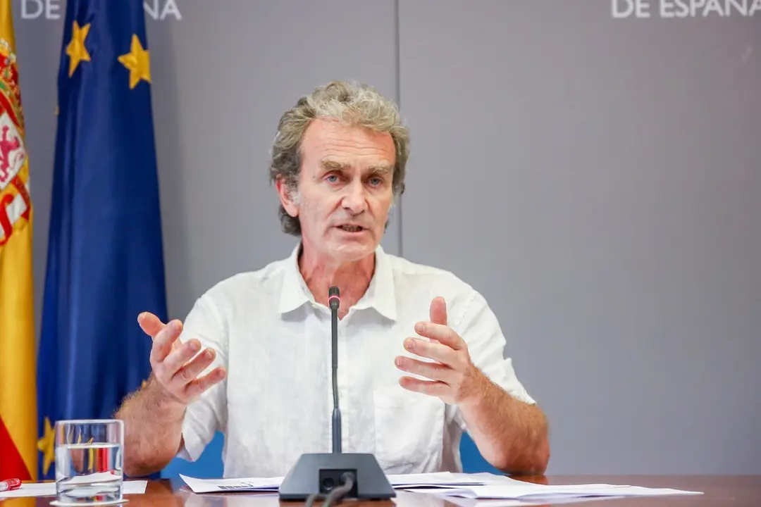 El director del Centro de Alertas y Emergencias Sanitarias (CAES), Fernando Sim&oacute;n, interviene en una rueda de prensa para informar sobre la pandemia de Covid-19, a 14 de junio de 2021, en el Ministerio de Sanidad, Madrid, (Espa&ntilde;a). Durante la comparecenci