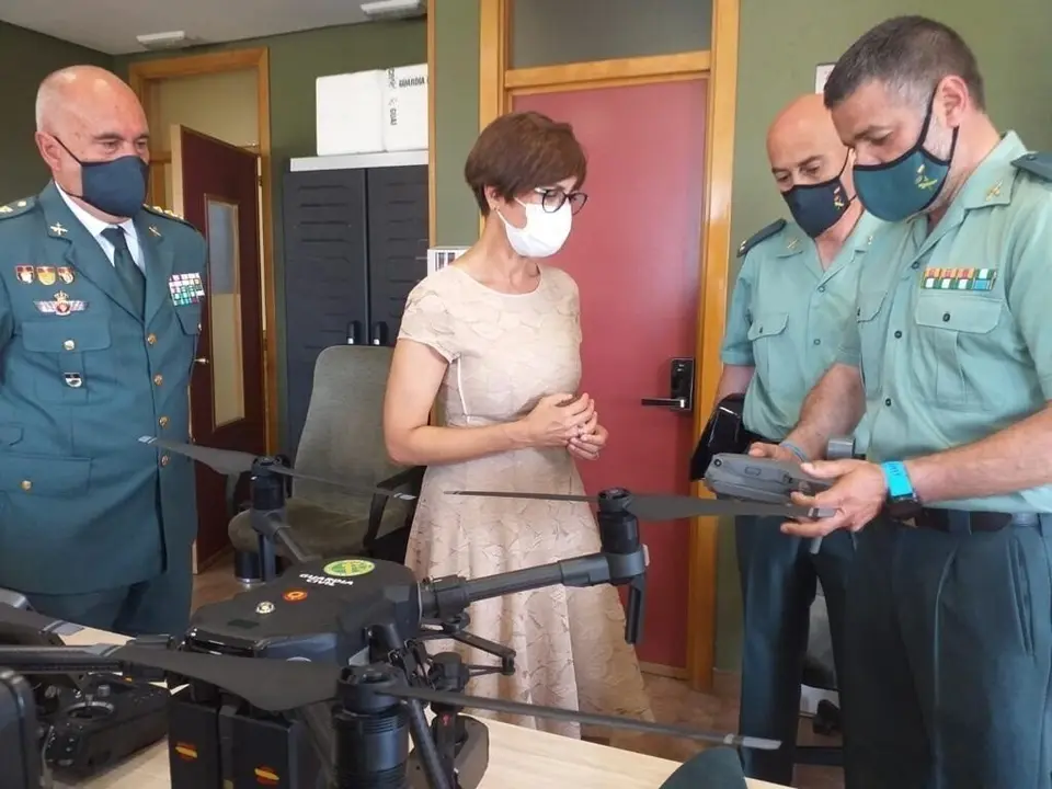 La directora general de la Guardia Civil, Mar&iacute;a G&aacute;mez, se re&uacute;ne con responsables de la Comandancia de Cantabria