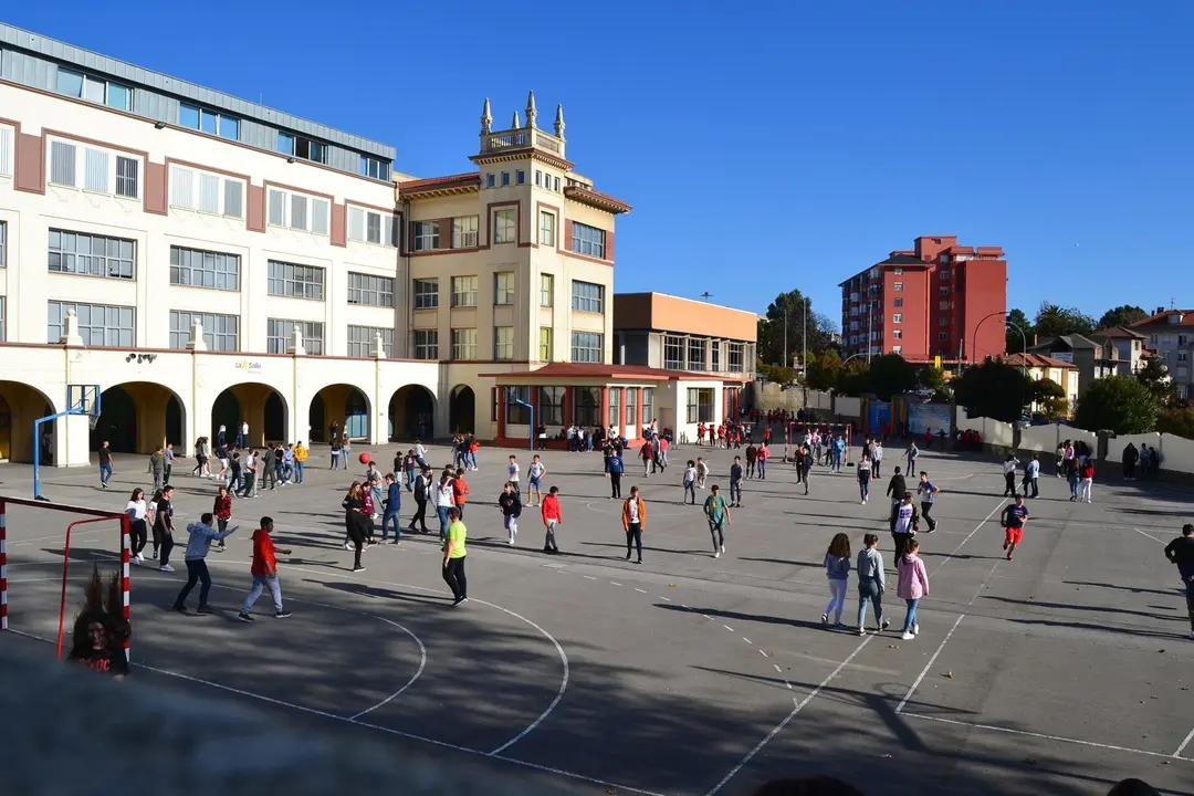 Archivo - Foto de archivo del colegio La Salle de Santander