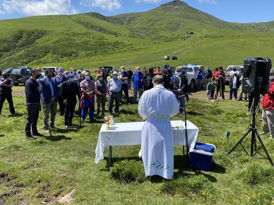 Acto de subida del ganado a los puertos de Sejos