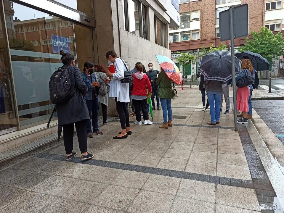 Concentraci&oacute;n de la Junta de  Personal Docente ante la Consejer&iacute;a de Sanidad