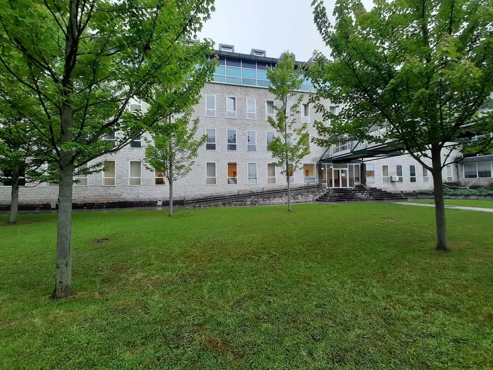 Sedes judiciales y de la Audiencia Provincial de Cantabria. Complejo Salesas