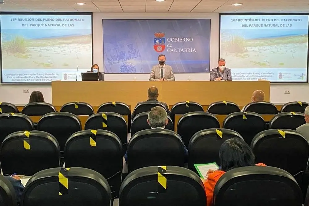 11:30 Sal&oacute;n de actos de Sodercan 

El consejero de Desarrollo Rural, Ganader&iacute;a, Pesca, Alimentaci&oacute;n y Medio Ambiente, Guillermo Blanco, preside el patronato del Parque Natural de las Dunas de Liencres y Costa Quebrada. 

17 JUNIO 2021 &copy; Oficina de comunicaci&oacute;n