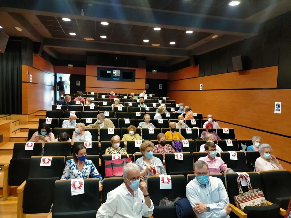 Clausura cursos mayores en Torrelavega