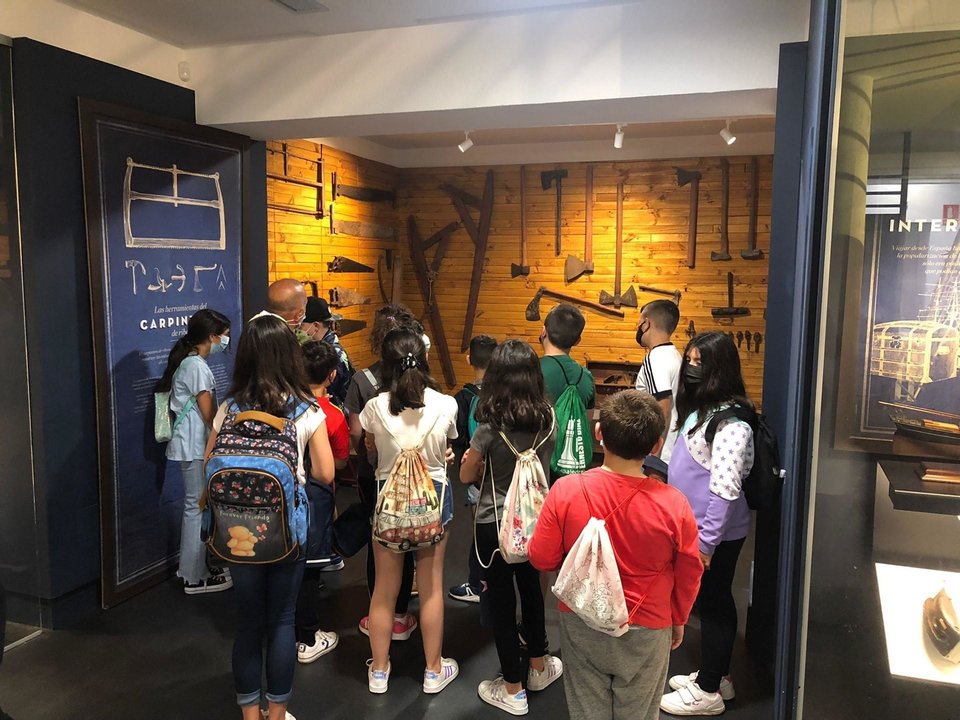 Escolares de Astillero visitan el Museo Etnográfico.