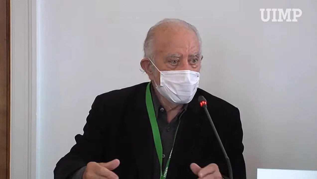 Archivo - El escritor Jos&eacute; Mar&iacute;a Merino