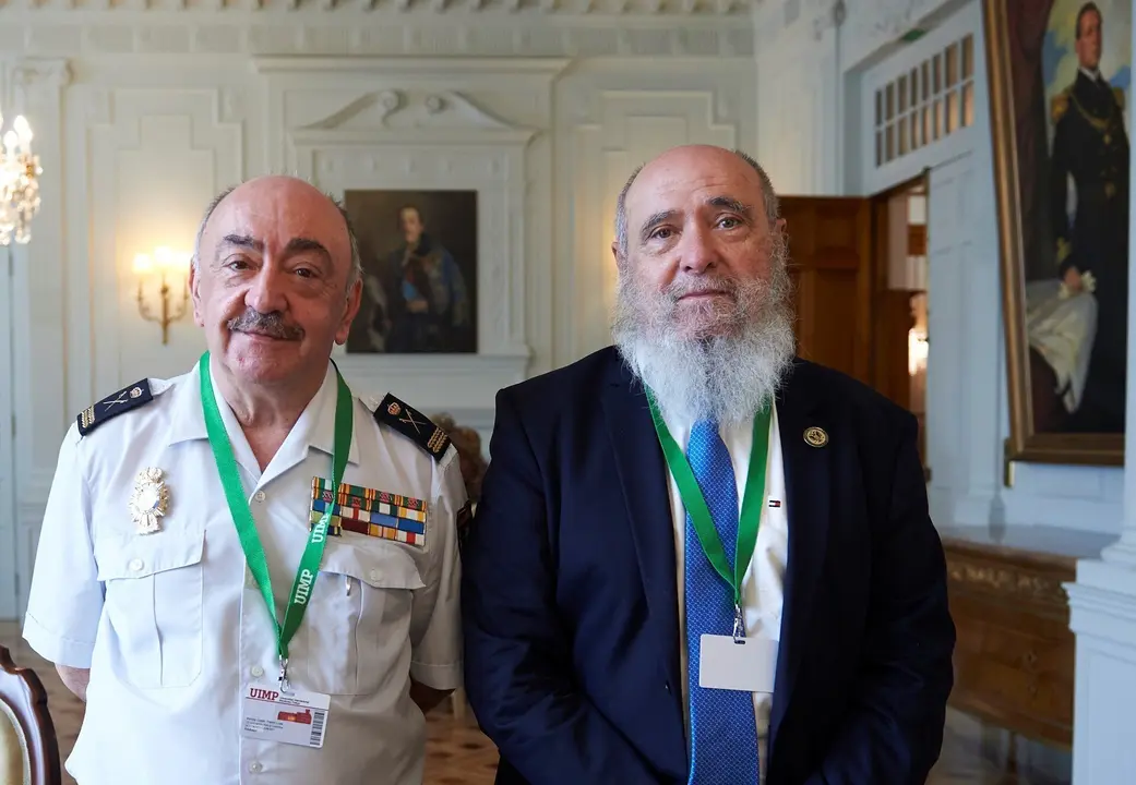 El comisario general Polic&iacute;a Cient&iacute;fica, Pedro Luis M&eacute;lida (izda), y el catedr&aacute;tico de Antropolog&iacute;a Miguel Cecilio Botella
