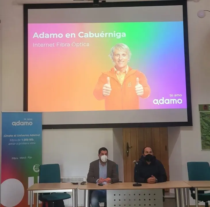 Presentaci&oacute;n fibra &oacute;ptica en Cabu&eacute;rniga
