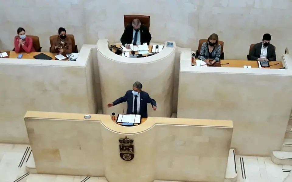 2E423426-0CBF-4593-A29D-72AB020A07B1