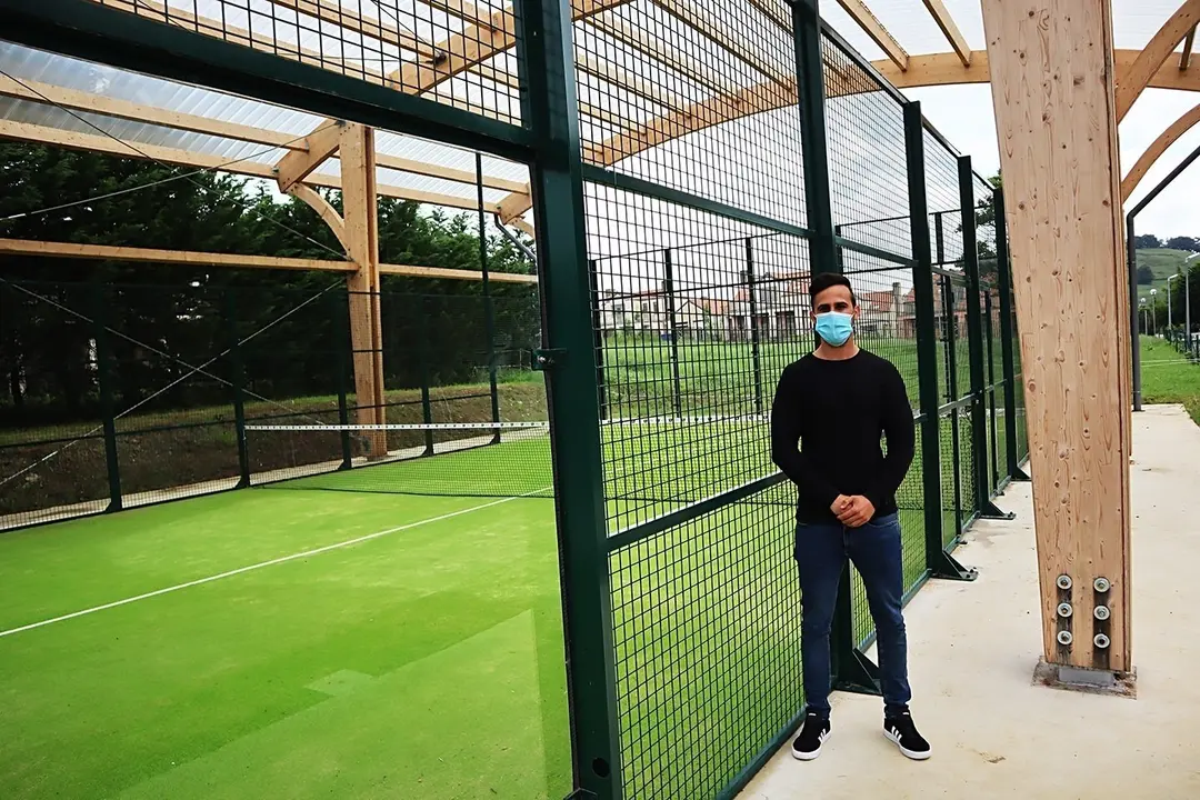 Pista de p&aacute;del.