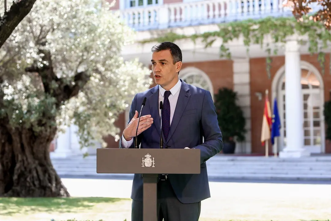 El presidente del Gobierno, Pedro S&aacute;nchez, interviene tras la firma del acuerdo del Ejecutivo nacional con los agentes sociales para reformar las pensiones, a 1 de julio de 2021, en Madrid (Espa&ntilde;a). El Gobierno suscribe este acuerdo con los responsables d