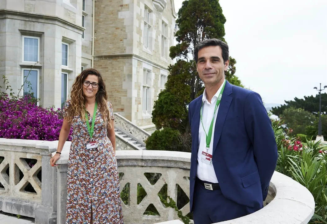El director general de Memoria Democr&aacute;tica, Diego Bl&aacute;zquez, y la directora general de Memoria Hist&oacute;rica de Cantabria, Zoraida Hijosa, en la UIMP