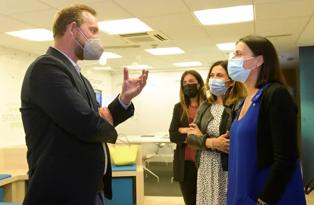 La alcaldesa con el secretario de Estado de Turismo