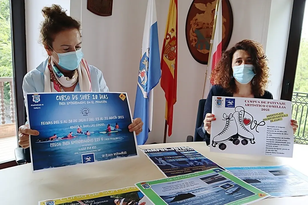La alcaldesa, Mar&iacute;a Teresa Noceda, y la concejala de Deporte, Vanesa S&aacute;nchez, durante la presentaci&oacute;n de los seis campus deportivos de verano.