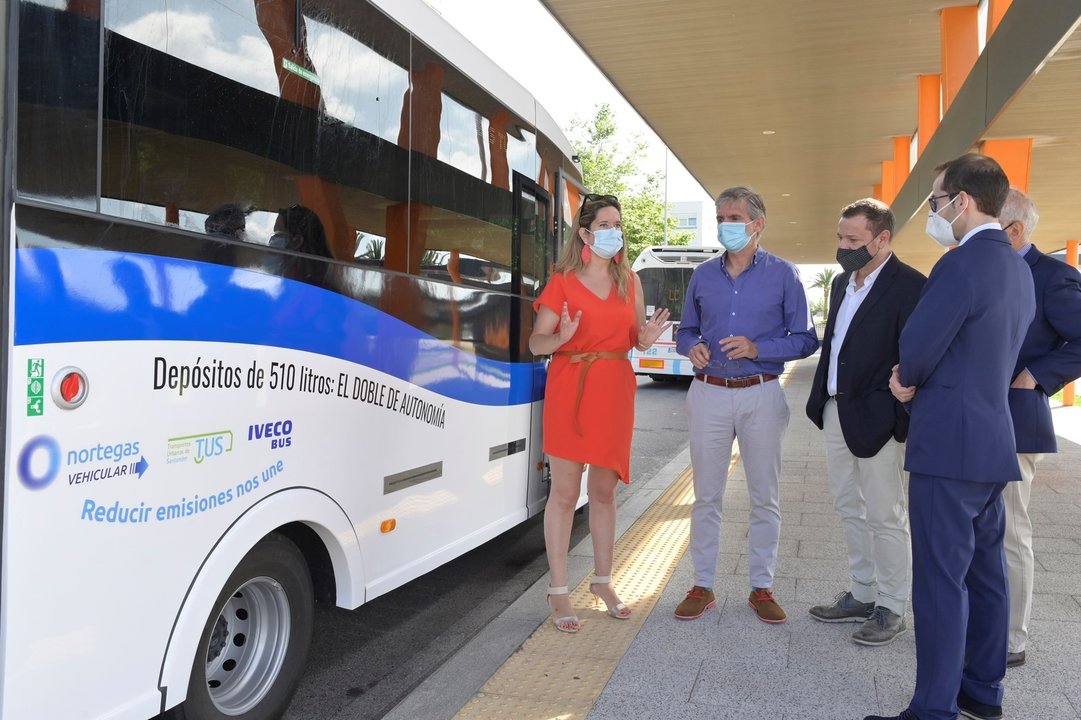 Santander prueba un autobús propulsado por gas natural comprimido