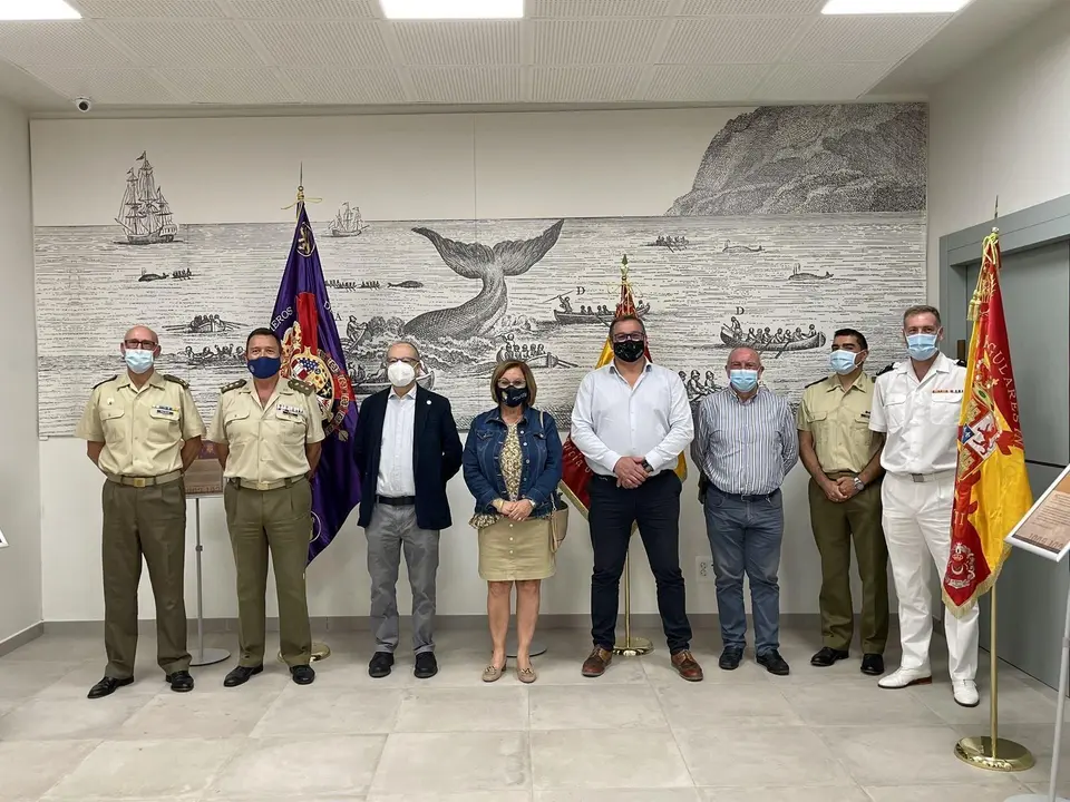 Acto de apertura de la exposici&oacute;n de banderas hist&oacute;ricas de Espa&ntilde;a en Laredo