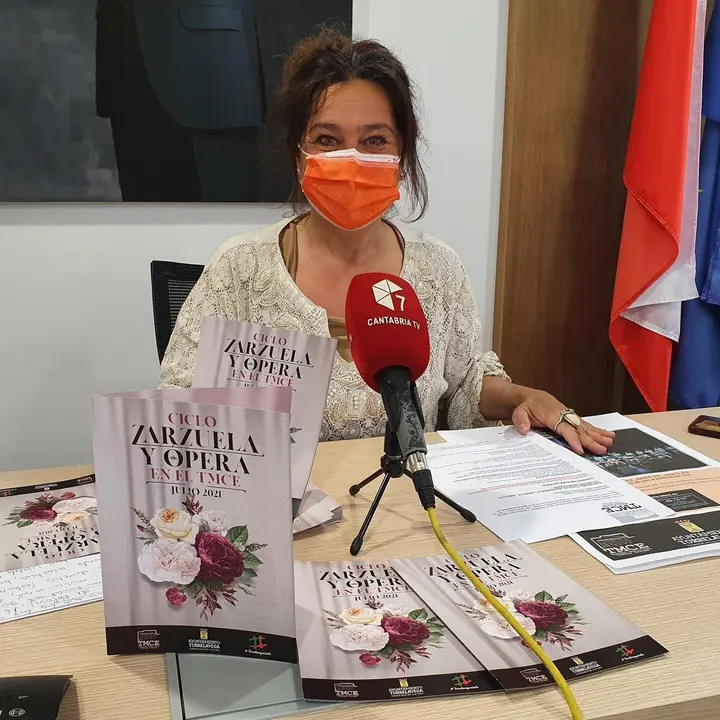 La concejala de Cultura, Esther V&eacute;lez, presenta un ciclo musical en el TMCE