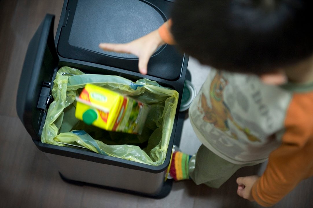 Ocho de cada 10 extremeños afirman reciclar en casa los envases del contenedor amarillo, según Ecoembes