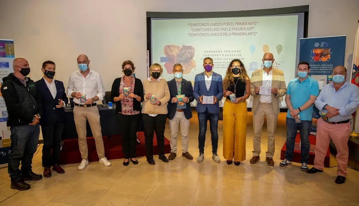 Presentaci&oacute;n del 'Pasaporte Rupestre' en Cantabria