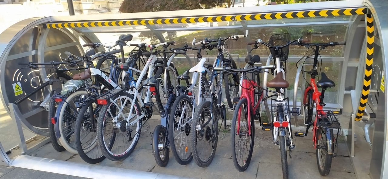 Aparcamiento cerrado para bicicletas en Santander