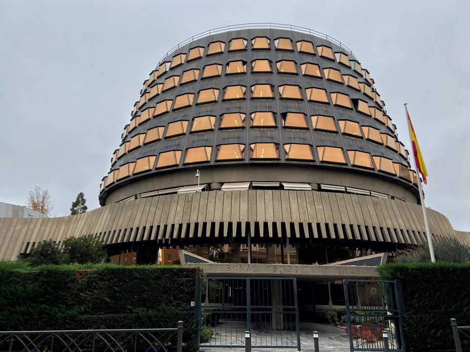 Archivo - Fachada del edificio del Tribunal Constitucional de España.