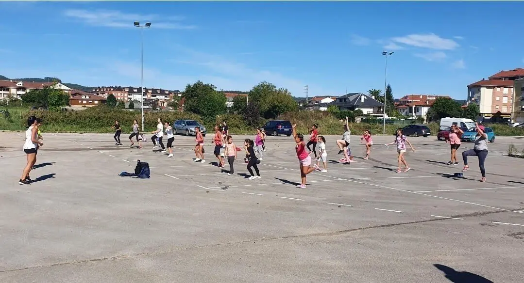 Actividades deportivas en familia.- Archivo