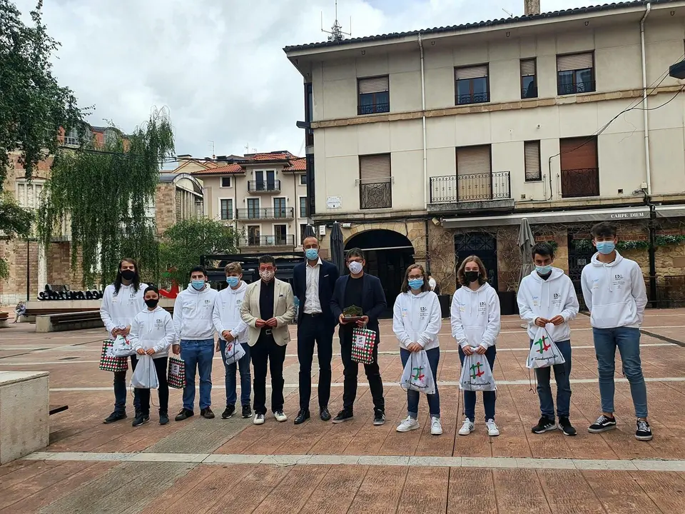 Recepci&oacute;n al equipo de ajedrez de  Torrelavega