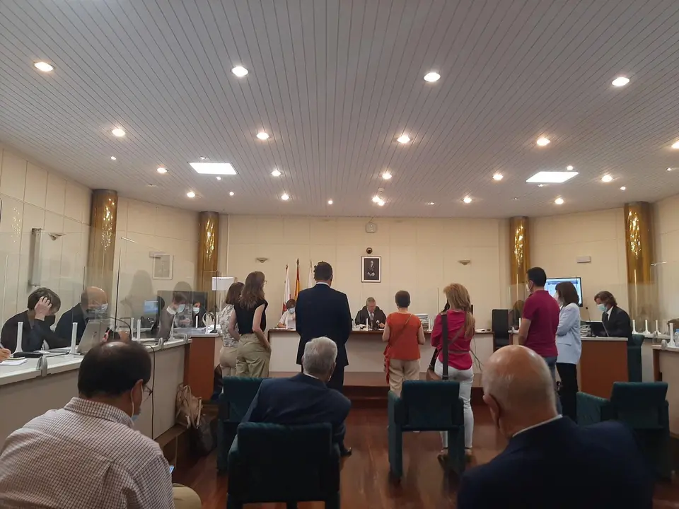 Peritos declarando durante el juicio por los vertidos contaminantes de Sniace al Saja-Besaya.