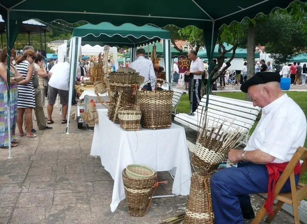 Mercado de productos c&aacute;ntabros de Argo&ntilde;os