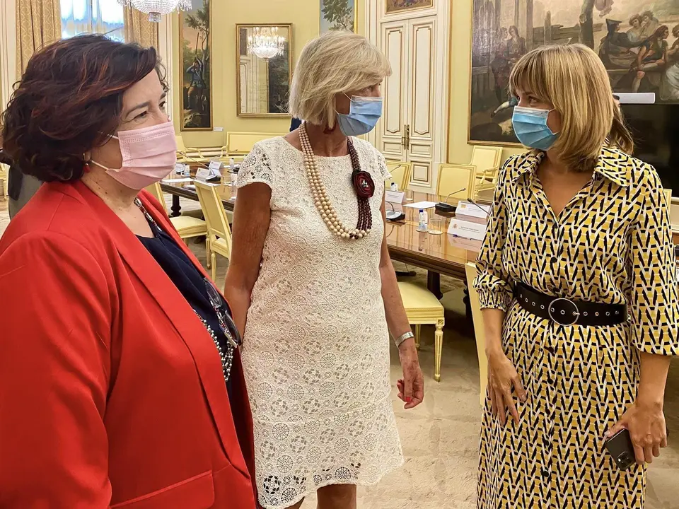 La consejera de Educaci&oacute;n y Formaci&oacute;n Profesional, Marina Lomb&oacute;, asiste a la reuni&oacute;n de la Sectorial de Educaci&oacute;n, presidido por la ministra de Educaci&oacute;n y Formaci&oacute;n Profesional, Pilar Alegr&iacute;a.