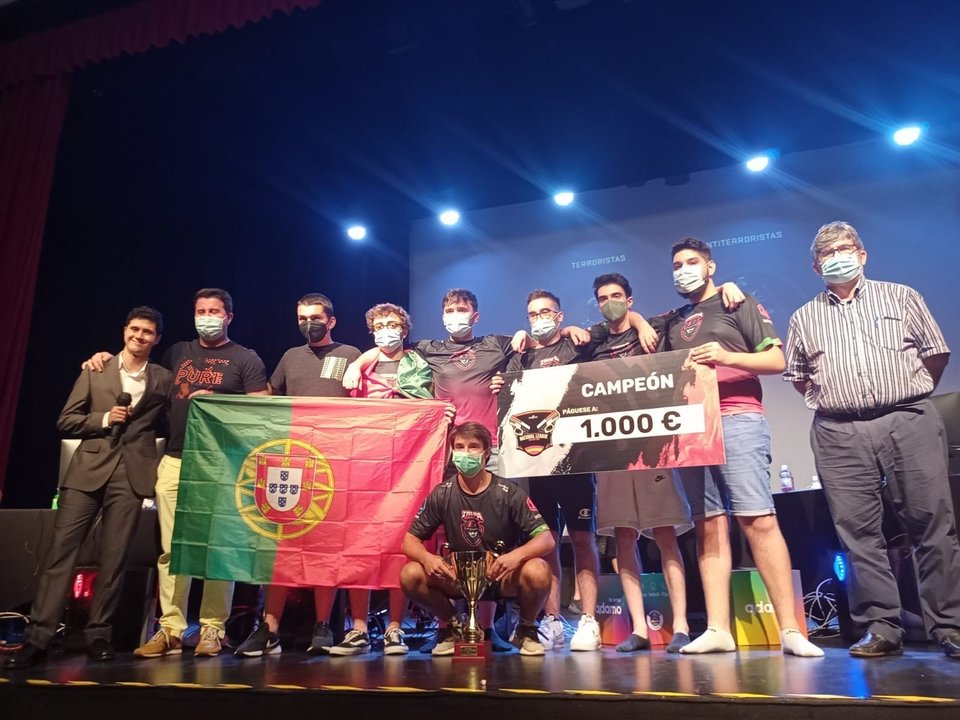El equipo portugués Tropa Suprema gana la V National League de CSGO.
