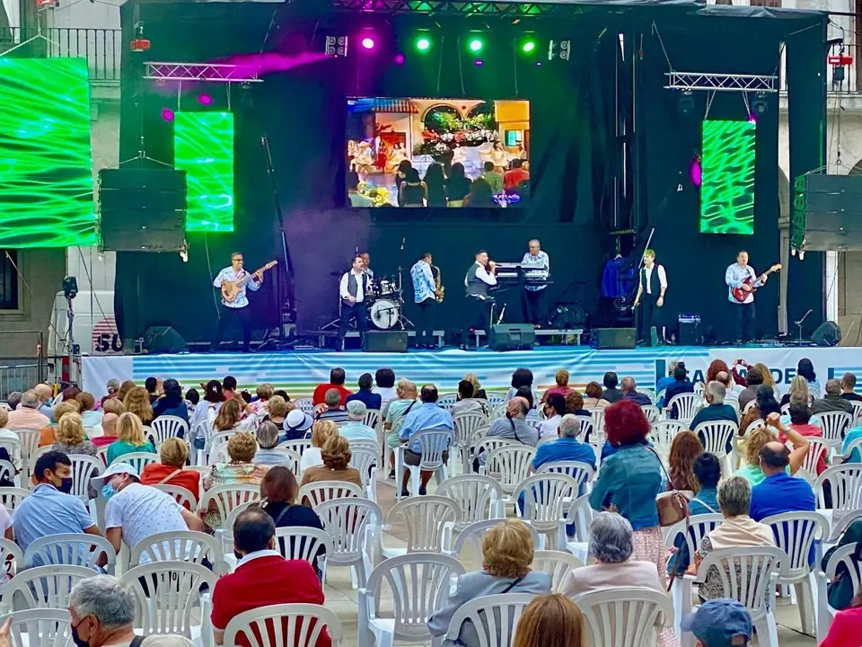 Concierto en la Plaza Porticada