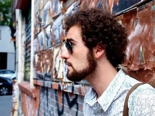 Archivo - El poeta Fruela Fern&aacute;ndez presenta su nuevo ensayo este jueves en La Vor&aacute;gine