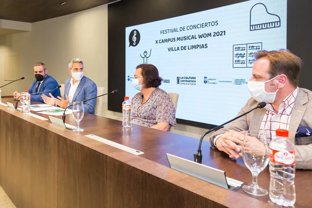 El vicepresidente y consejero de Universidades, Igualdad, Cultura y Deporte, Pablo Zuloaga, presenta el X Campus Musical WOM Cantabria 2021 Villa de Limpias
