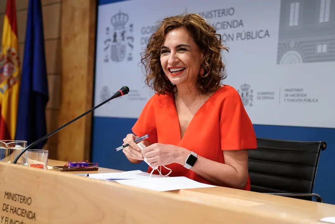 La ministra de Hacienda y Funci&oacute;n P&uacute;blica, Maria Jes&uacute;s Montero, interviene en una rueda de prensa posterior a una reuni&oacute;n del Consejo de Pol&iacute;tica Fiscal y Financiera, a 28 de julio de 2021, en Madrid, (Espa&ntilde;a). Durante su intervenci&oacute;n ha informado sobre l