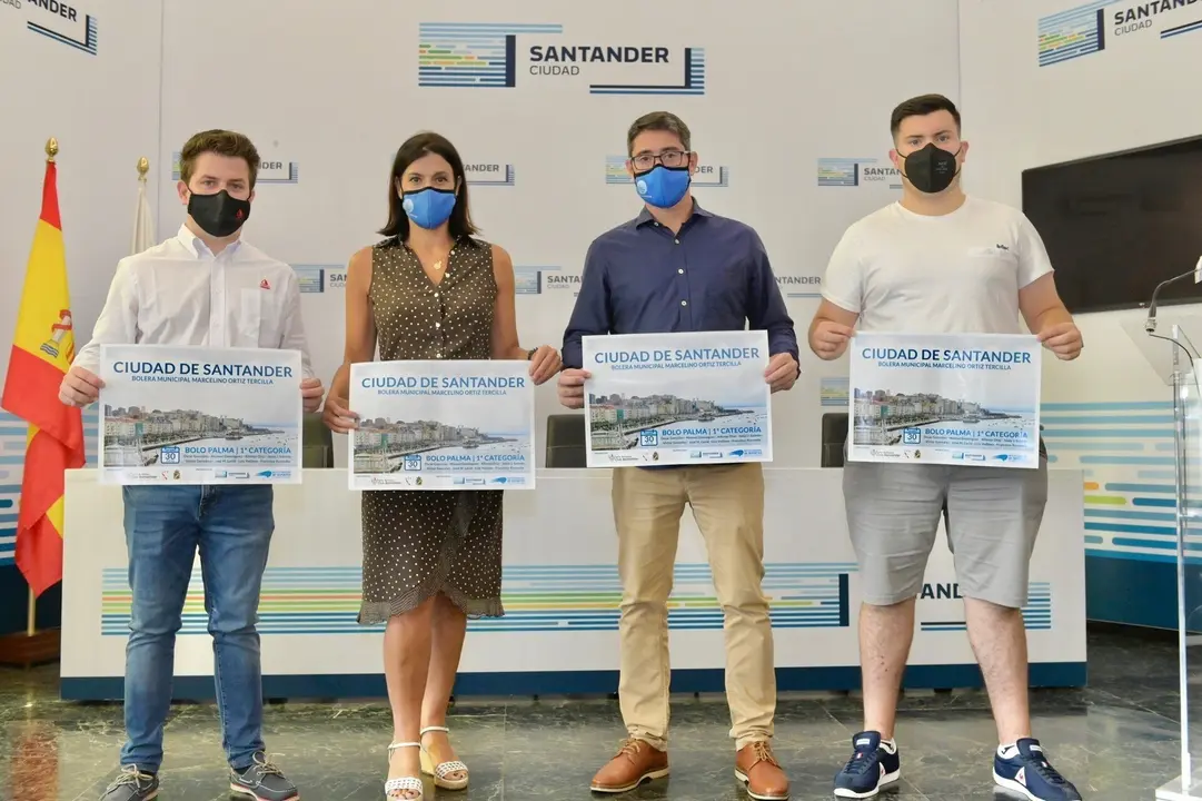 Presentaci&oacute;n del trofeo 'Ciudad de Santander' de bolos