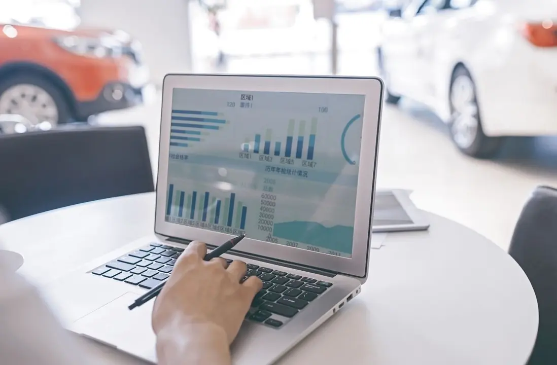 Archivo - Venta de coches online.