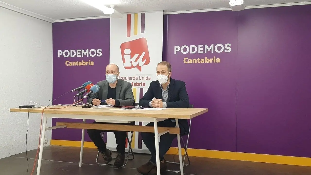 Los coordinadores de IU y Podemos, Israel Ruiz Salm&oacute;n y Luis del Pi&ntilde;al
