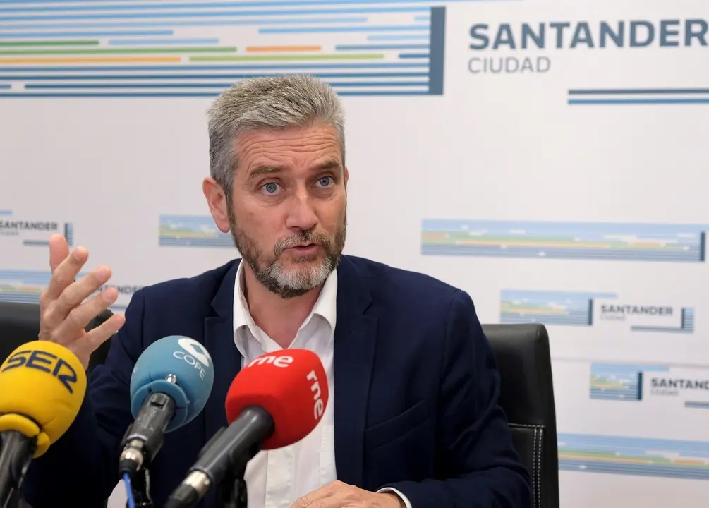 Archivo - El portavoz del equipo de Gobierno, Javier Ceruti