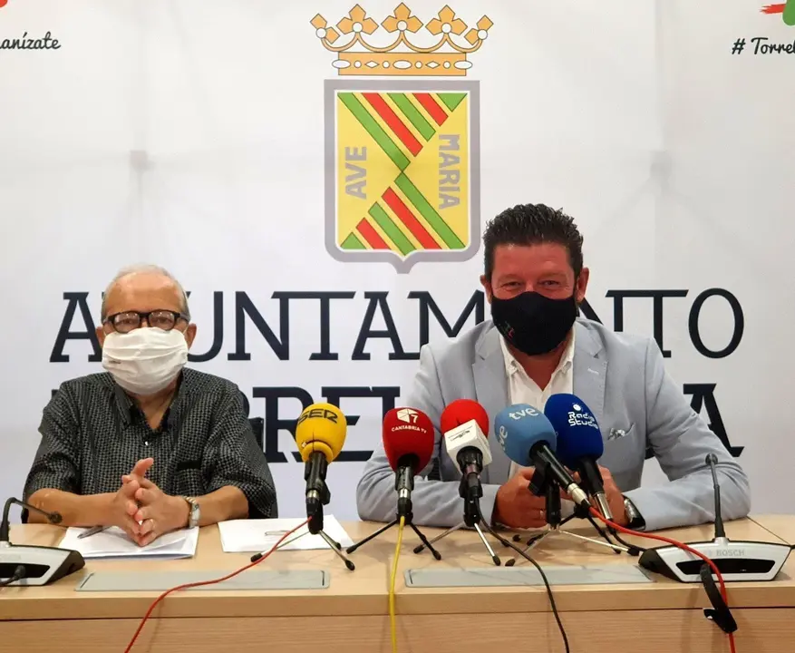 Jes&uacute;s S&aacute;nchez y Josep Mar&iacute;a Camps presentan Desembalaje Cantabria