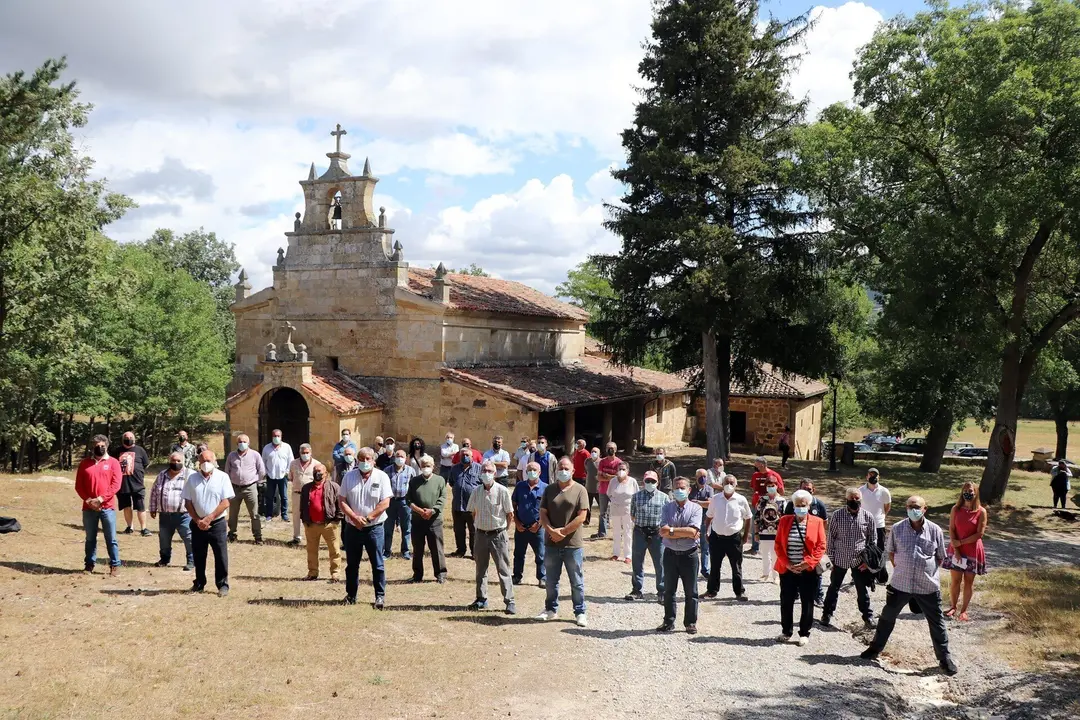 El alcalde de Valderredible y los ped&aacute;neos
