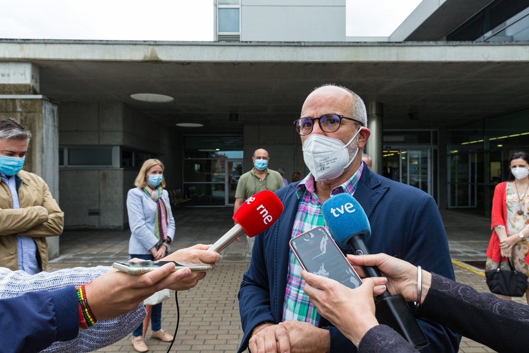 El consejero de Sanidad, Miguel Rodríguez, en declaraciones a los medios