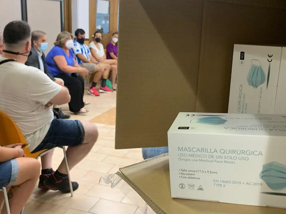 Reparto municipal de mascarillas en el distrito Norte