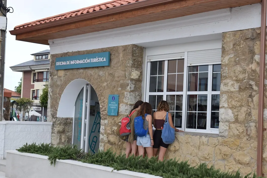 Oficina de Turismo de Liencres.