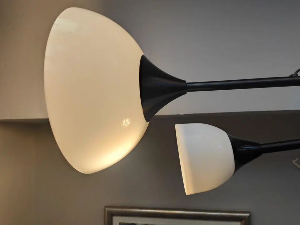 Archivo - Recursos de luz, consumo el&eacute;ctrico en hogares, electricidad, interruptor, l&aacute;mpara, IPC.