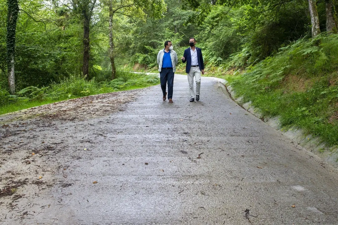 El Consejero De Desarrollo Rural, Ganader&iacute;a, Pesca, Alimentaci&oacute;n Y Medio Ambiente,&nbsp;Guillermo Blanco, Visita La Mejora De Una Pista Forestal Y De La Campa De Ucieda.