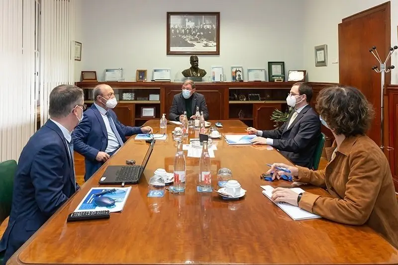 11:00 horas. Torrelavega .El consejero de Industria, Turismo, Innovaci&oacute;n, Transporte y Comercio, Javier L&oacute;pez Marcano, visita las instalaciones de Solvay. 4 de febrero de 2021 &copy; Ra&uacute;l Lucio