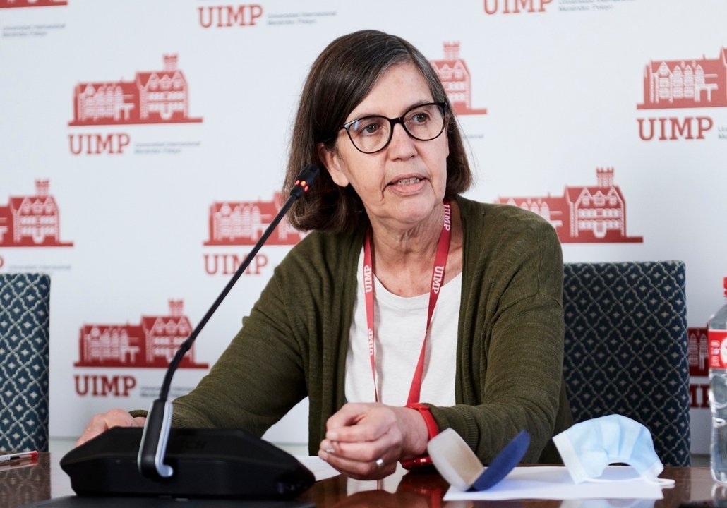 La rectora de la UIMP. María Luz Morán, en rueda de prensa en Santander