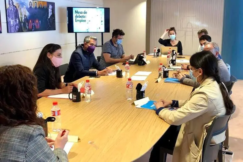 Imagen de archivo de las Mesas de Juventud que se celebraron en mayo. FOTO: Archivo